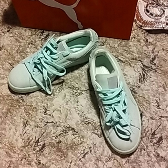 mint green puma sneakers